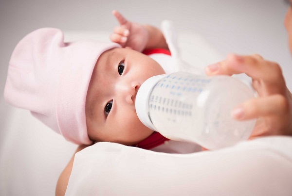 sữa dành cho trẻ sinh non thiếu tháng