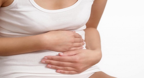 Thai 10 tuần đau bụng lâm râm có nguy hiểm không?